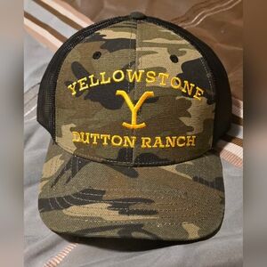 NWT Camo Yellowstone Snapback Trucker Hat